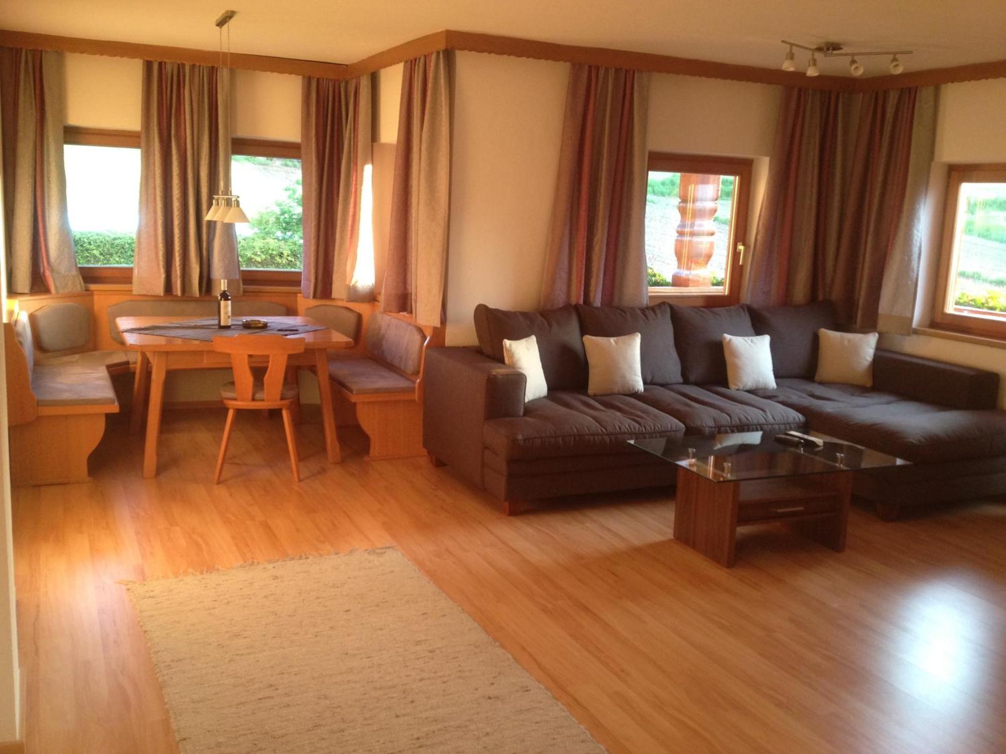 Peer Apartment